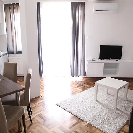 Sapa Studios & Apartments Ni Exterior foto