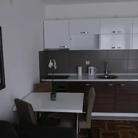 Sapa Studios & Apartments Ni Exterior foto